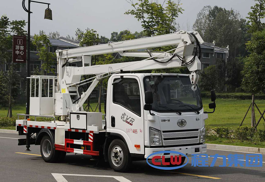 解放V虎國(guó)六13.5米高空作業(yè)車(chē)