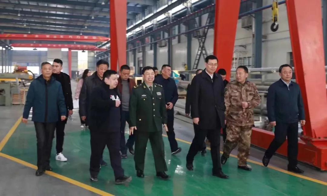 湖北省軍區、隨州市黨委領導人指導程力專汽產業走高質量發展之路