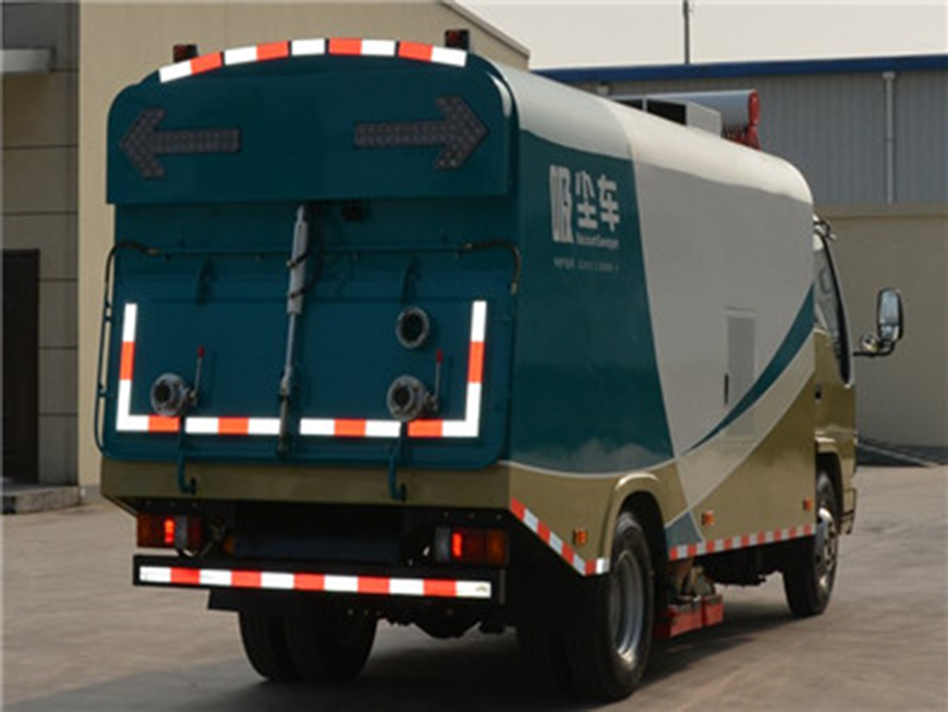 五十鈴小型吸塵車(chē)