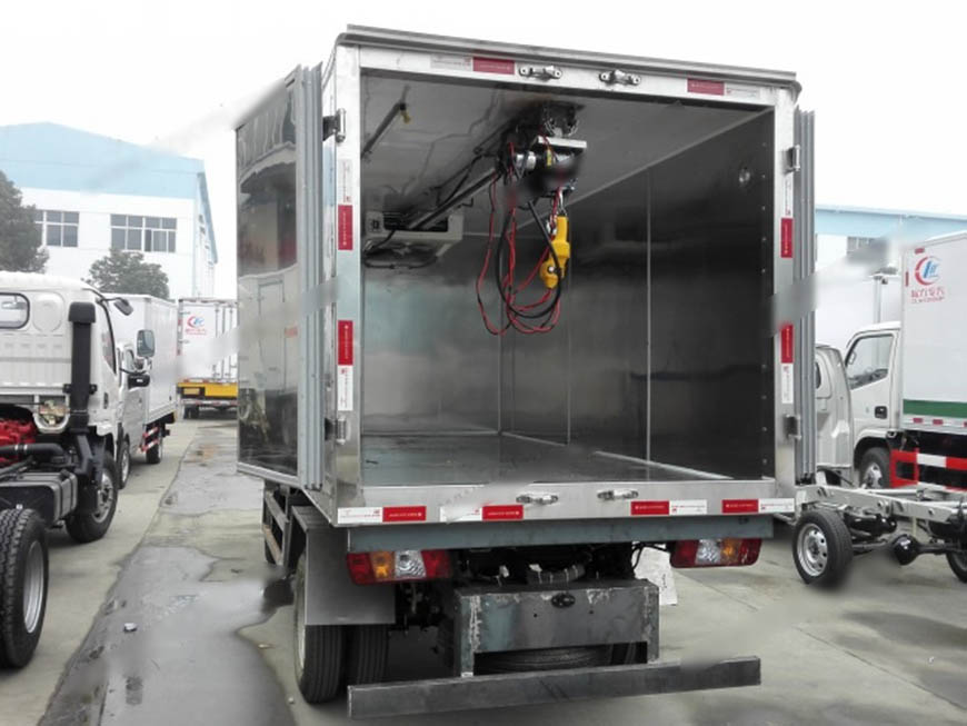 小型福田康瑞無(wú)害化處理車(chē)